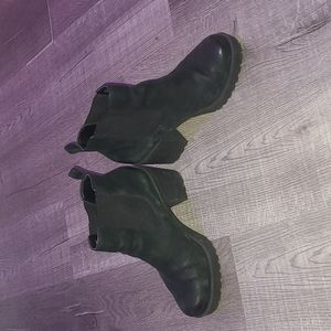 black heeled boots